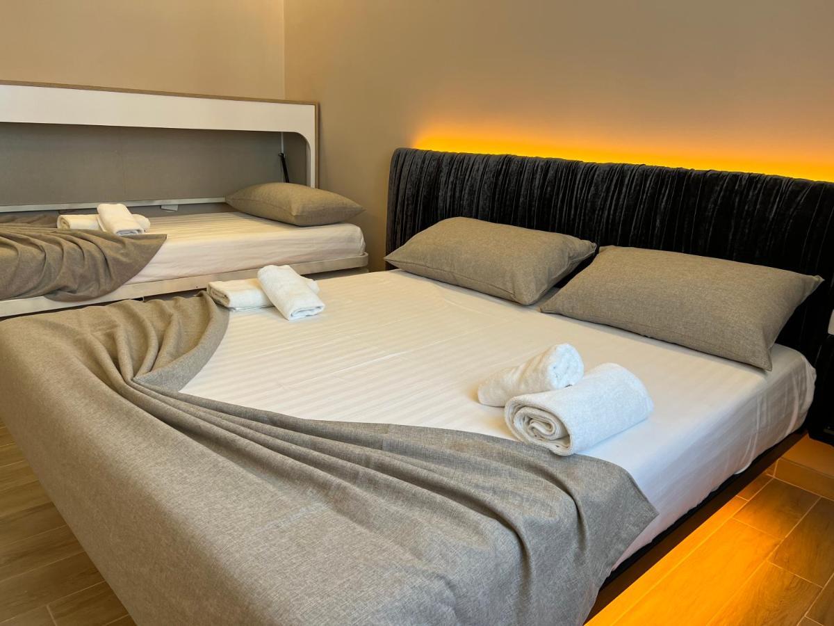 The Wish House Apartment Golem  Ngoại thất bức ảnh