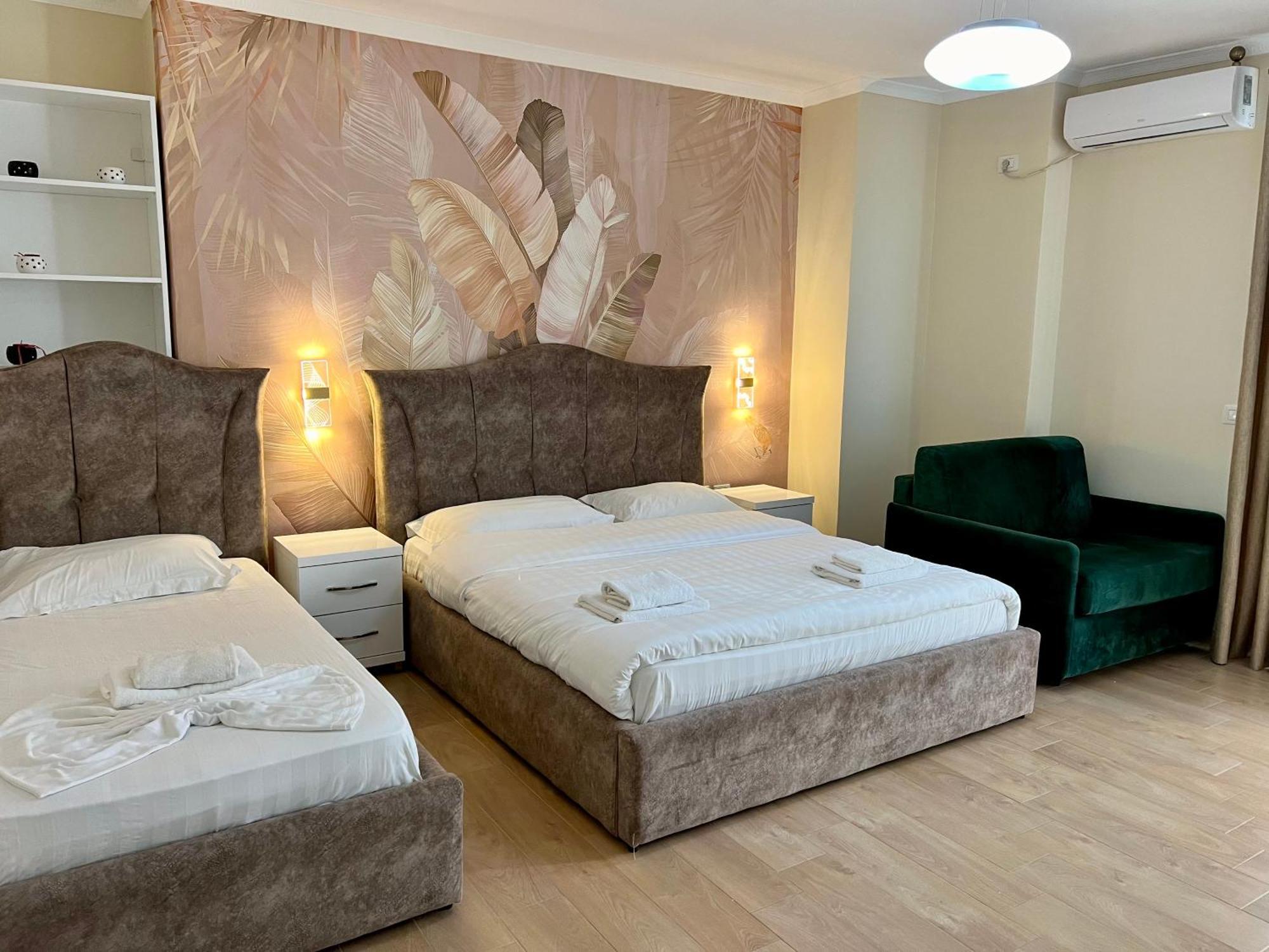 The Wish House Apartment Golem  Ngoại thất bức ảnh
